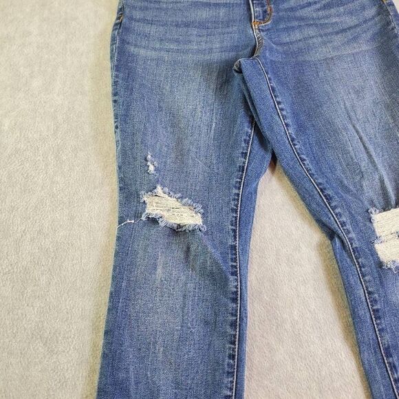 Universal Thread Jeans Womens 8/29R Blue Distressed Skinny Straight Leg Denim - Picture 2 of 9